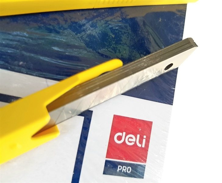 Lưỡi Dao Rọc Giấy nhỏ Deli 2012