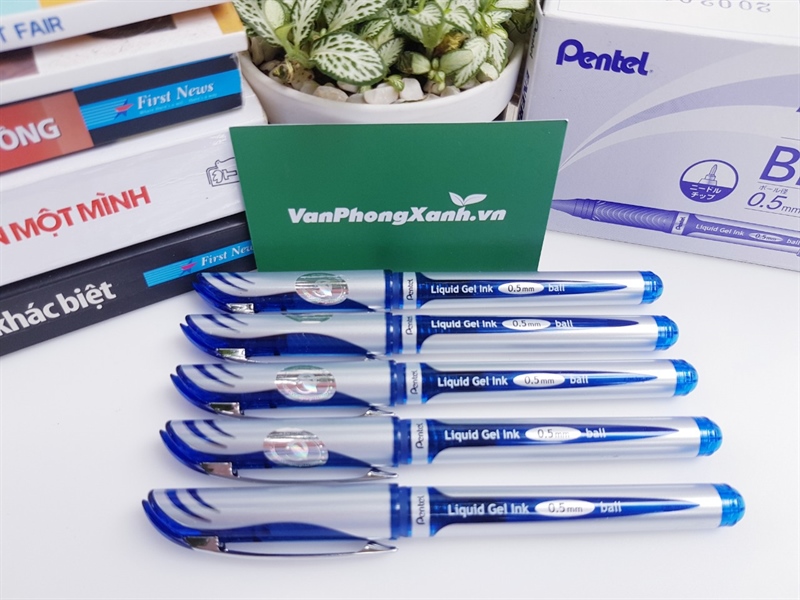 Bút Gel Pentel BLN55-C 0,5mm