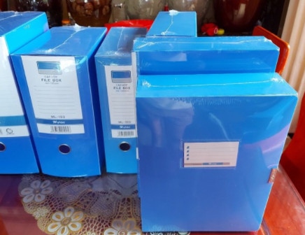 Cặp hộp gấp nhựa