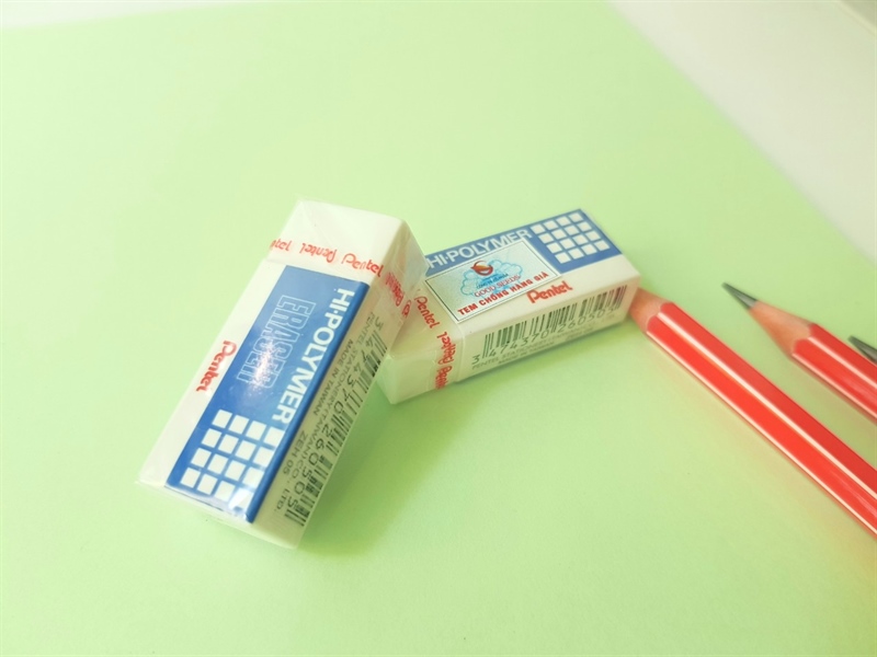 Tẩy chì Pentel ZEH-05